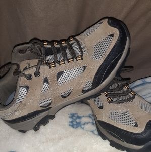 Mens hiking shoes